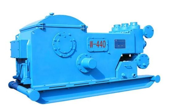 440HP engrasan a Rig Mud Pump 320 bombas triples del pozo de petróleo de efecto simple de SPM